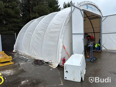 Tält på rörstomme med slagportar 9 x 8 meter höjd 4,4 meter