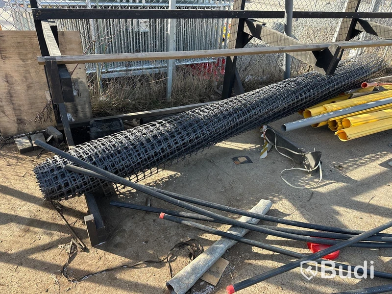 Markarmeringsnät  Bredd 4 meter  längd okänd se bild