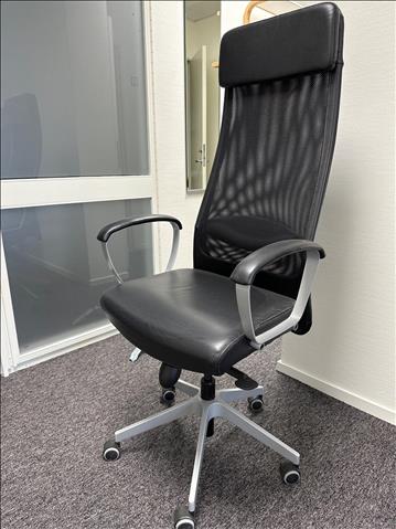 Kontorsstol IKEA Markus med armstöd
