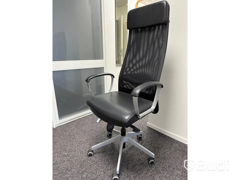 Kontorsstol IKEA Markus med armstöd