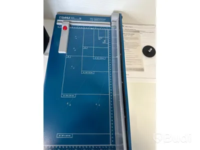 Pappersgiljotin Dahle 534 samt dokumentförstörare