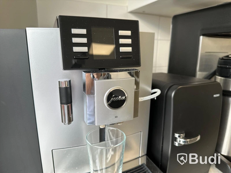 Espressomaskin Jura x8 ink Piccolo mjölkkyl
