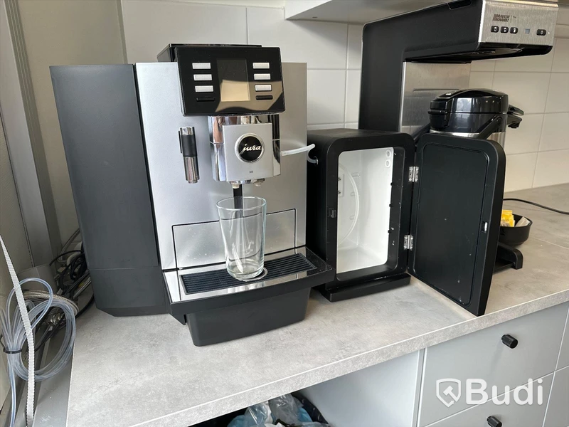 Espressomaskin Jura x8 ink Piccolo mjölkkyl
