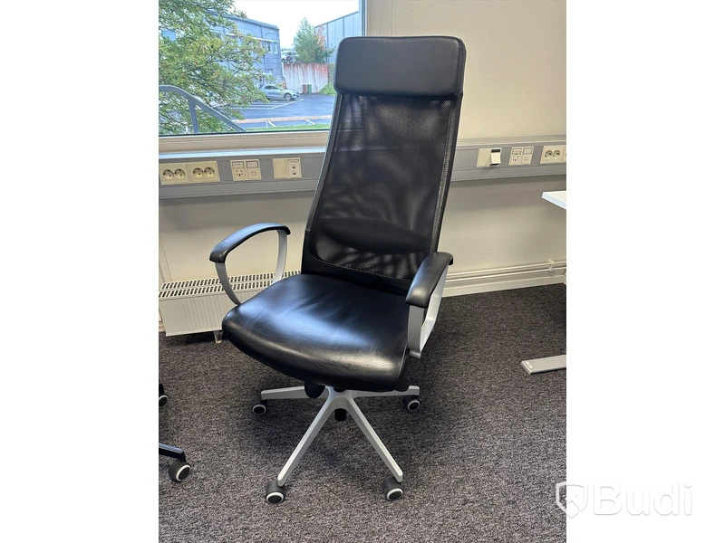 Kontorsstol IKEA Markus med armstöd