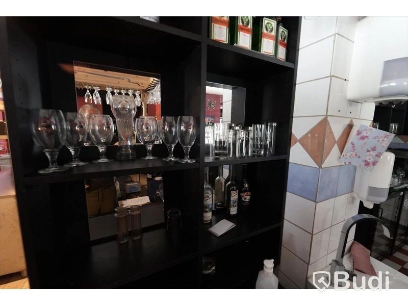Diverse glas större parti många brandade glas
