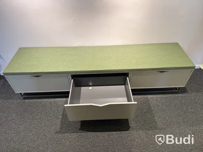 Sittbänk med förvaring