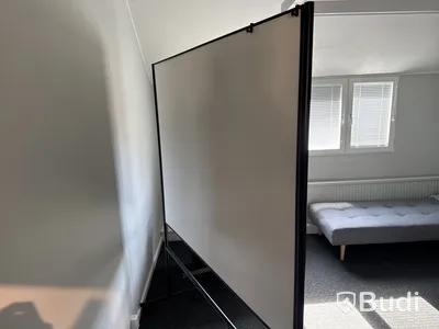 Whiteboard-tavla på hjul