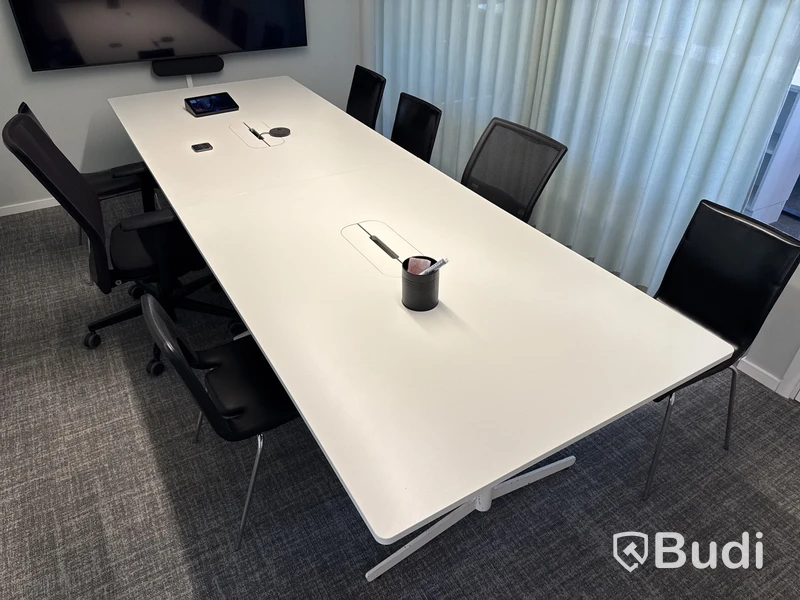 Konferensbord med 7 st. stolar, olika modeller