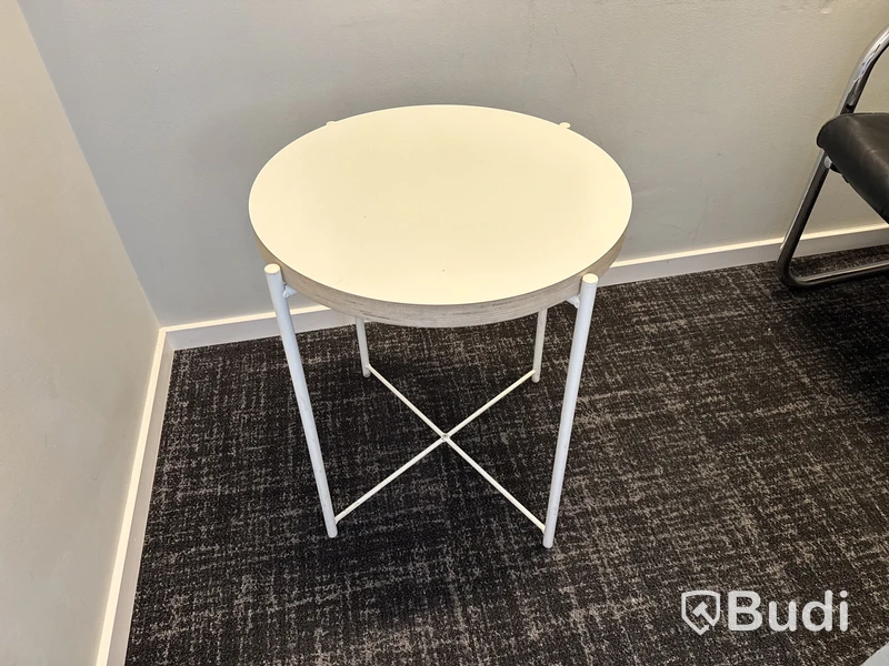 Karmstol med brickbord