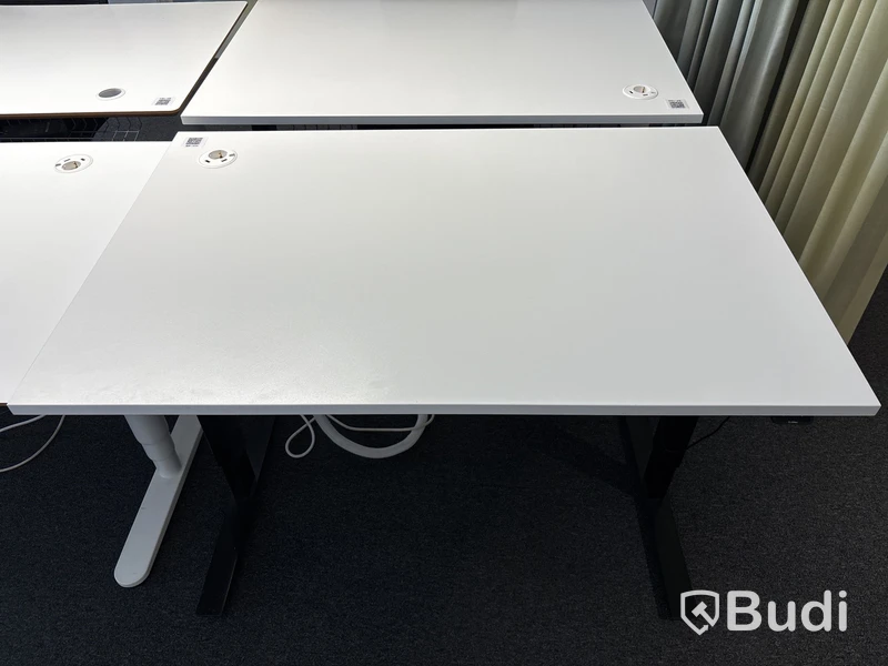 Höj- och sänkbart skrivbord Edsbyn