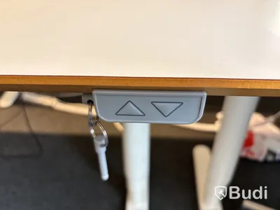Höj- och sänkbart skrivbord Ikea