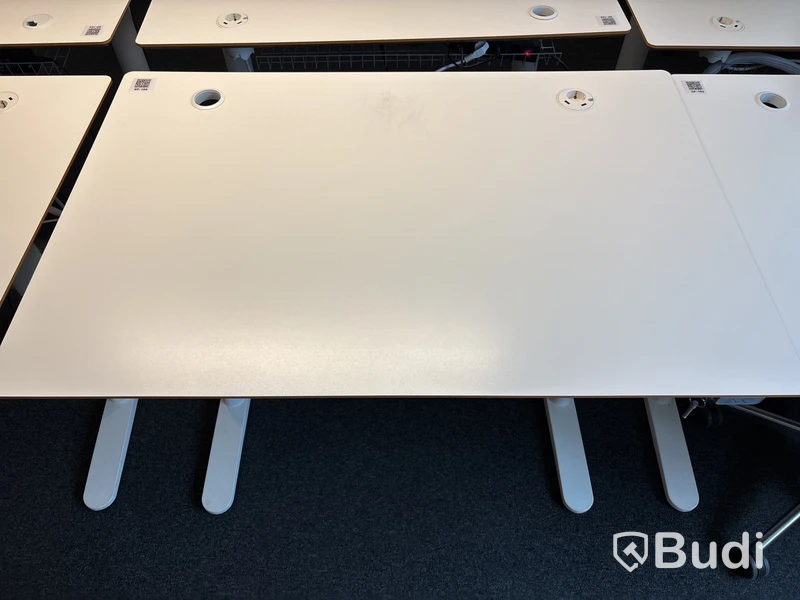 Höj- och sänkbart skrivbord Ikea