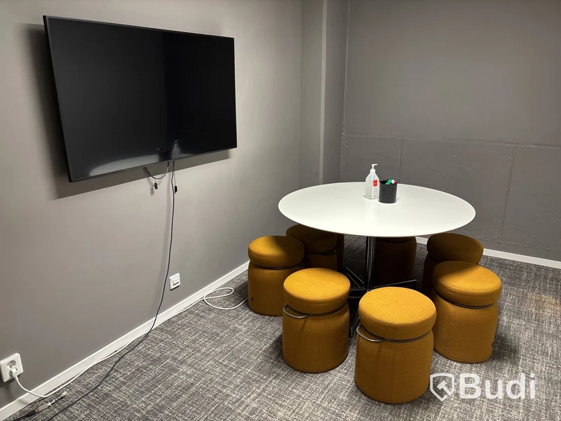 Konferensrum och tv