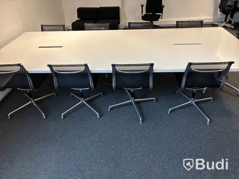 Konferensbord inkl. 9 st. stolar ICF