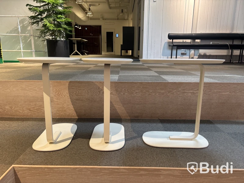 3 st. bord Muuto