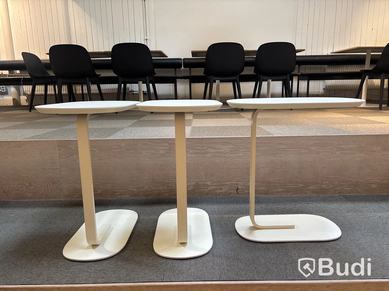 3 st. bord Muuto