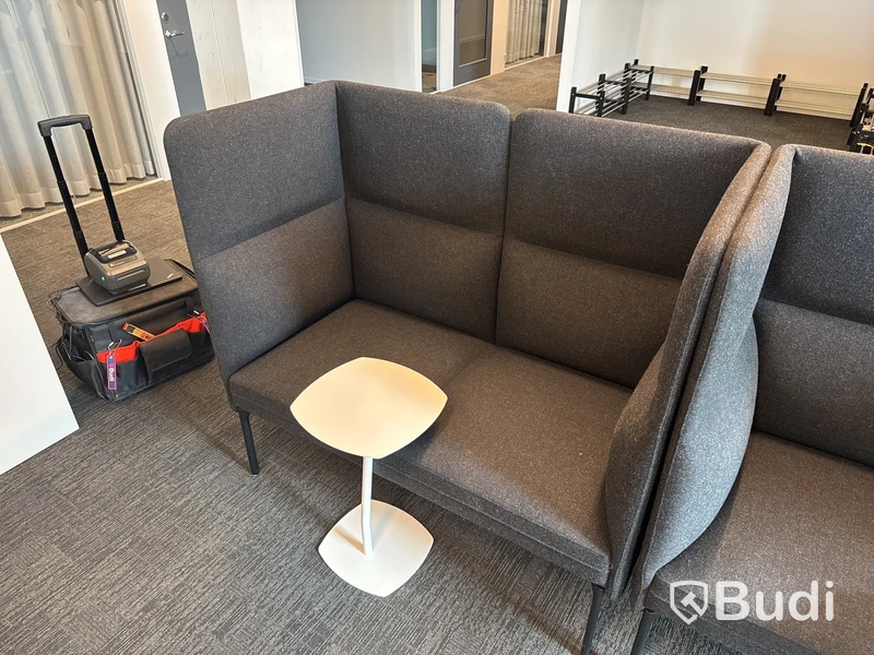 Ljudabsorberande soffa Fora form och bord