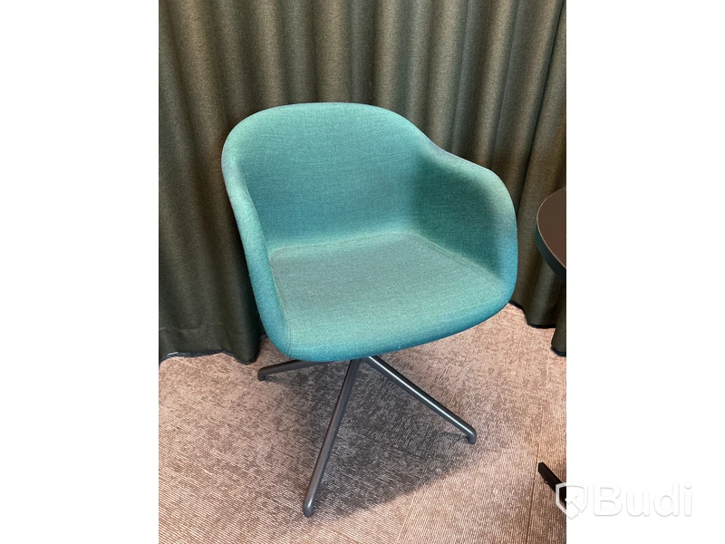 Fåtölj Muuto, bord och 2 st. gardiner