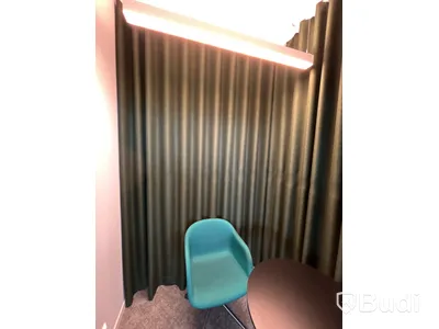 Fåtölj Muuto, bord och 2 st. gardiner
