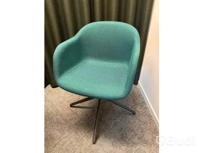 Fåtölj Muuto, bord och 2 st. gardiner
