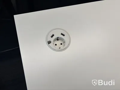 Höj- och sänkbart skrivbord Edsbyn och kontrosstol