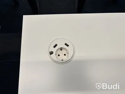 Höj- och sänkbart skrivbord Edsbyn och kontrosstol