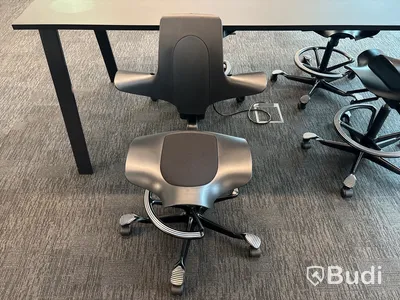 Konferensbord och 4 st. Stolar Håg