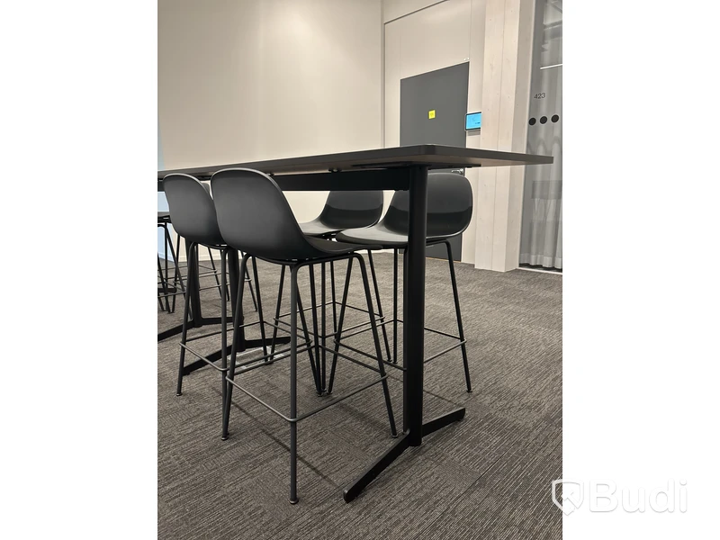 2 st. Bord Edsbyn inkl 8 st. Stolar, Muuto