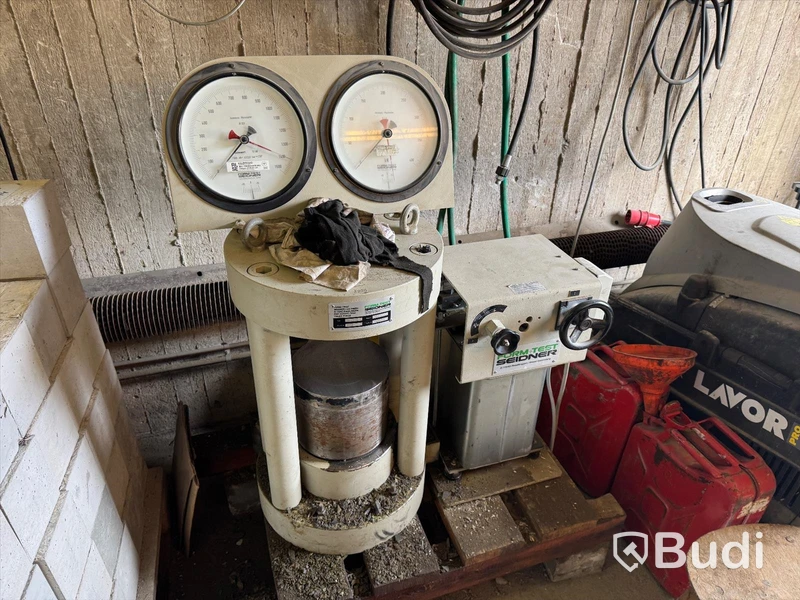 Tryckpress betong Form Test Seidner
