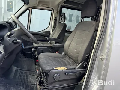 Skåpbil Iveco Daily 35-170 3.0 JTD Manuell, 170hk -2015 | 4 passagerare | Besiktigad - EXPORT