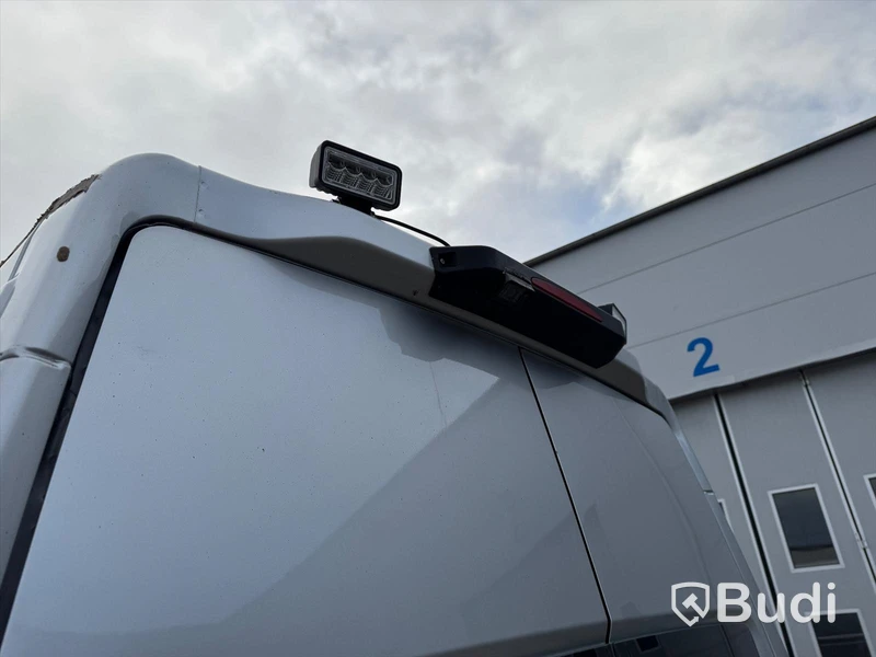 Skåpbil Iveco Daily 35-170 3.0 JTD Manuell, 170hk -2015 | 4 passagerare | Besiktigad - EXPORT