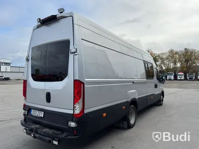 Skåpbil Iveco Daily 35-170 3.0 JTD Manuell, 170hk -2015 | 4 passagerare | Besiktigad - EXPORT
