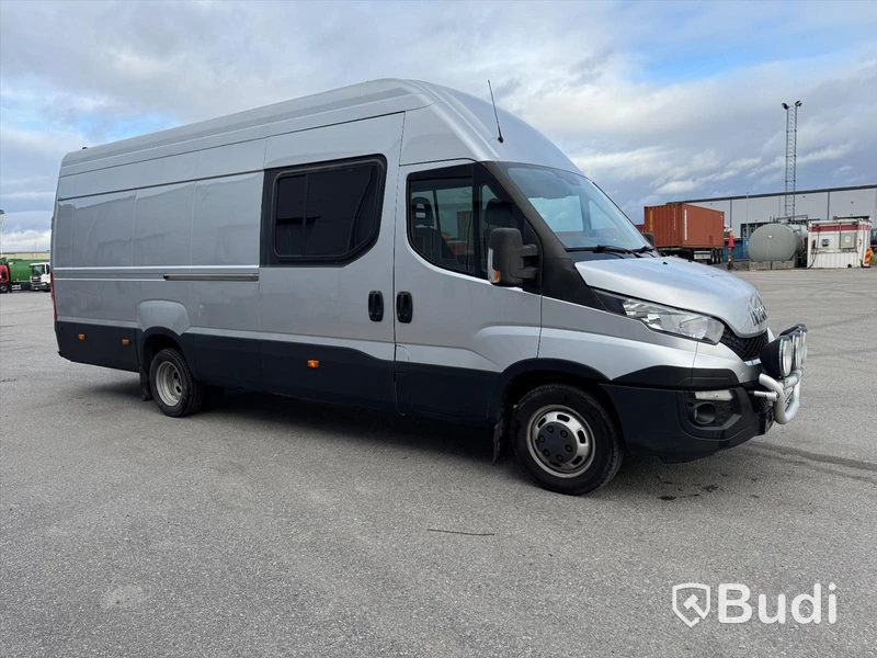 Skåpbil Iveco Daily 35-170 3.0 JTD Manuell, 170hk -2015 | 4 passagerare | Besiktigad - EXPORT