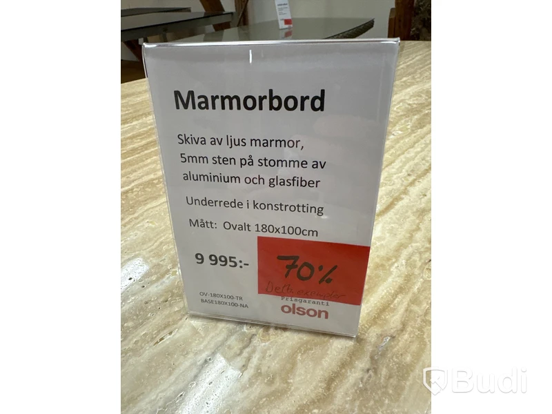 Bord med marmorskiva