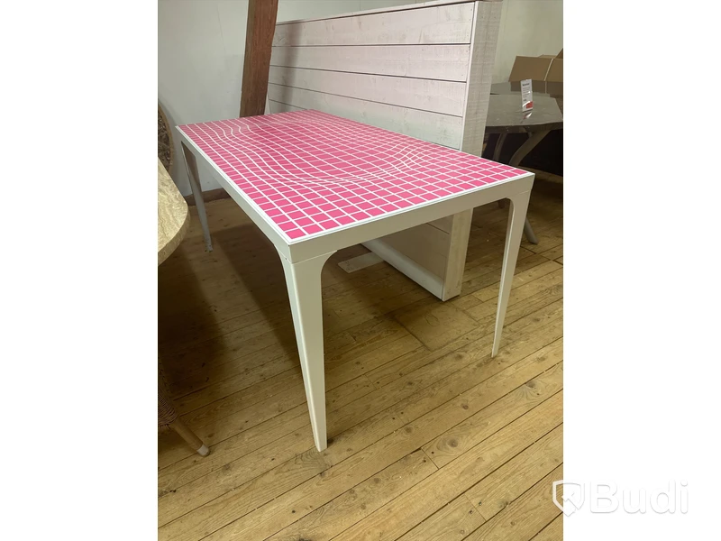 Matbord, Design: Karim Rashid