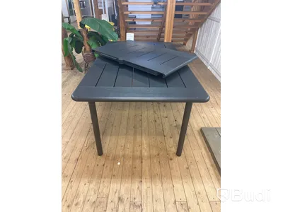 Förlängningsbart bord