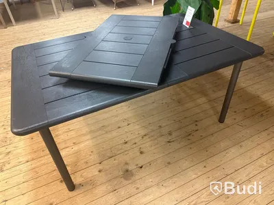Förlängningsbart bord