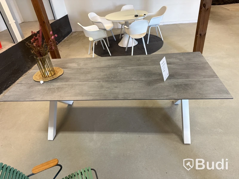 Matbord, Nypris: 14 995 kr