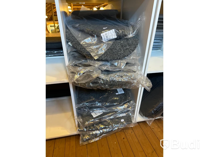 Stort parti med diverse dynor för utemöbler