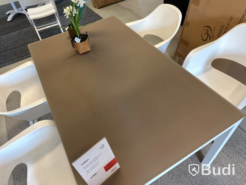 Matbord Lisbon och 4 st stolar
