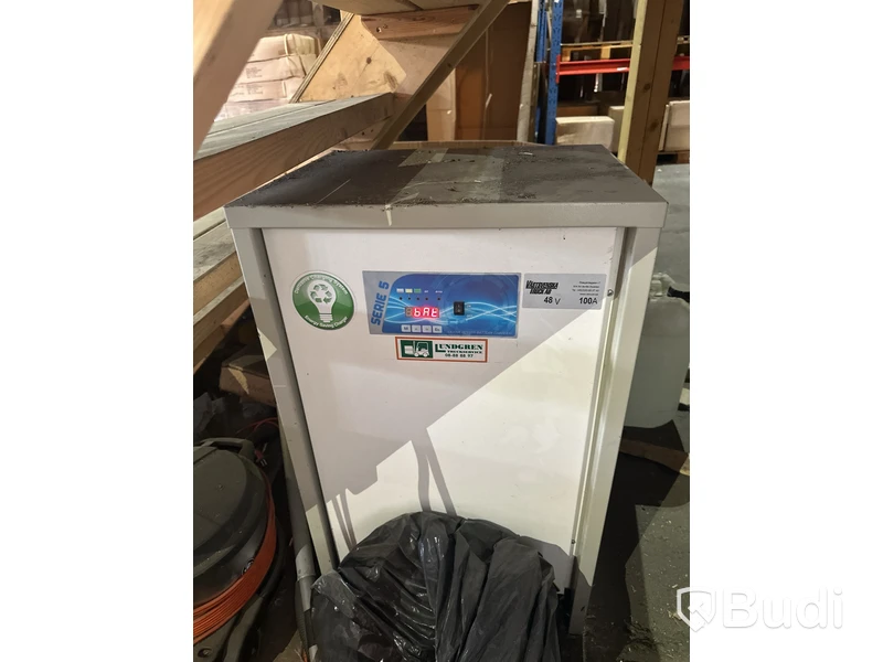 Truck samt laddare - Crown SC 6000