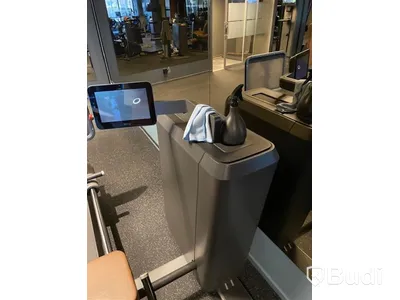 Gymmaskin Milon elektronisk benpress