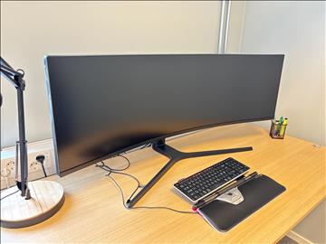 Datorskärm 49 tum, curved. Samsung