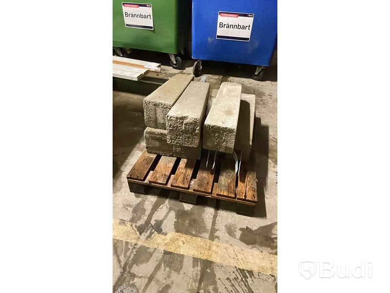 30 st. Plint 700 Fast Stolpsko 2t grå. Totalt ord. pris inkl. moms: ca 4800 kr
