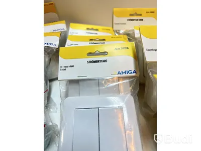 Parti med Amiga strömbrytare och dimmer. Ord. pris inkl. moms: ca 1500 kr