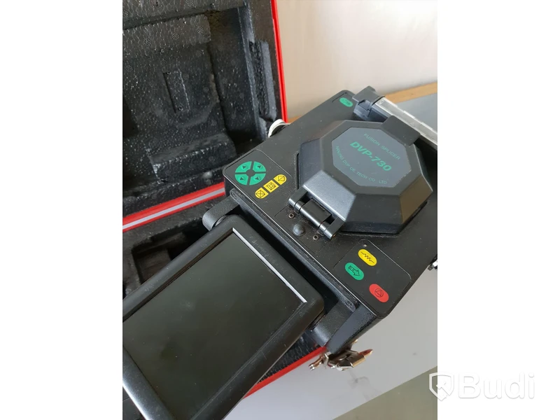 Fibersvets DVP-730 Nypris ca. 18500 SEK Color LCD monitor 9 Sec. splice time, 40 Sec. tube-heat time