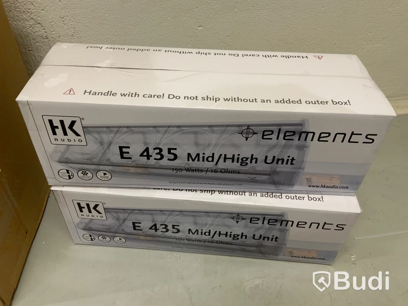 HK Audio PA-kit, HK Elements E110 Sub A, 2x E 435 Mid-High Unit samt EP 1 Pole Mount Nypris ca 17000 SEK