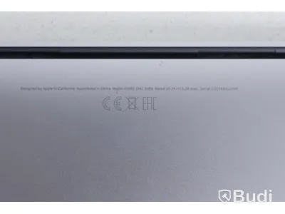 Macbook Pro 2019 (OBS! har spricka)