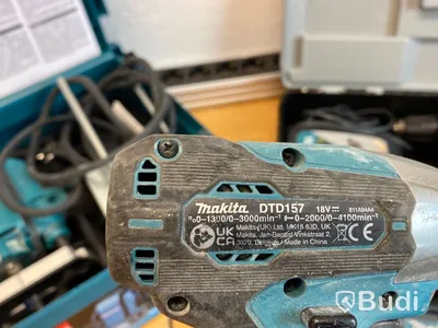 Spikpistol, fräs och skruvdragare Makita.