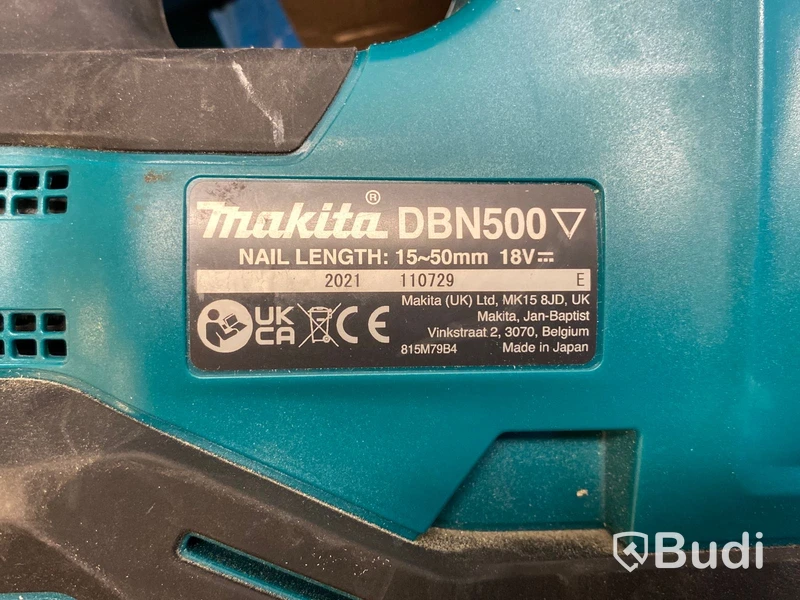 Spikpistol, fräs och skruvdragare Makita.